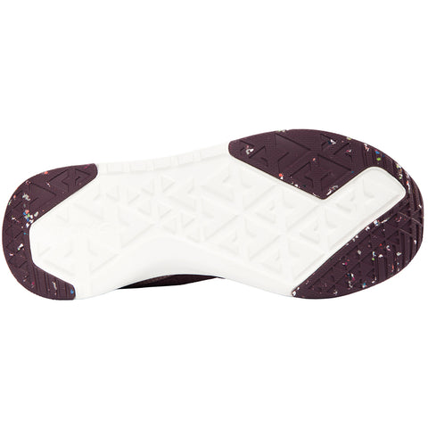  An action shot of a person wearing the VIKING GORE-TEX Knöchelschuh SPURT MID REFLECTIV GTX 1V while running 