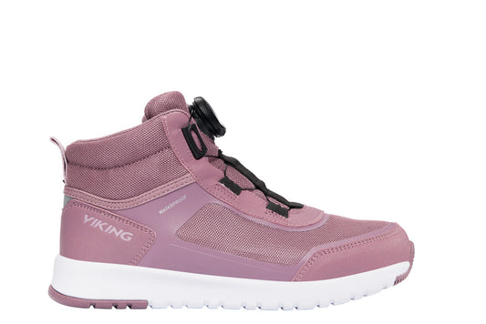 VIKING TEX Knöchelschuh AERIAL MID WP BOA - altrosa hiking shoe on rocky trail with water-resistant feature and BOA closure system