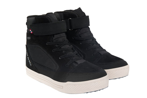 A high-quality image of the VIKING TEX Knöchelschuh ZING WARM WP in black, a waterproof and warm ankle shoe for outdoor activities