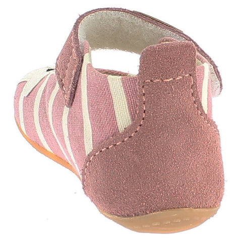 LIVING KITZBÜHEL Hausschuh 3902-322 - altrosa - Bär being worn, showcasing comfort and style