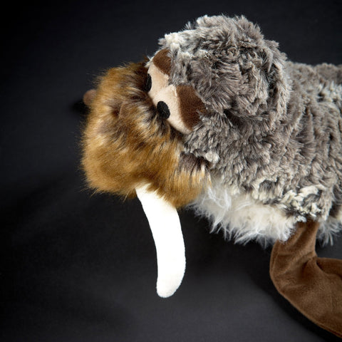 Weiches und kuscheliges Spielzeug für Kinder als Geschenk