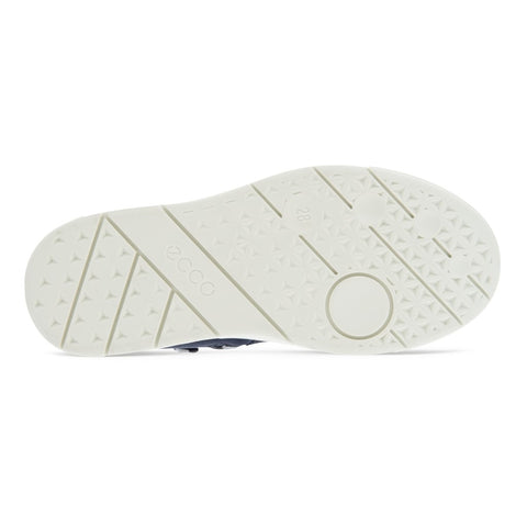  ECCO GORE-TEX Knöchelschuh designed for long-lasting durability and style 