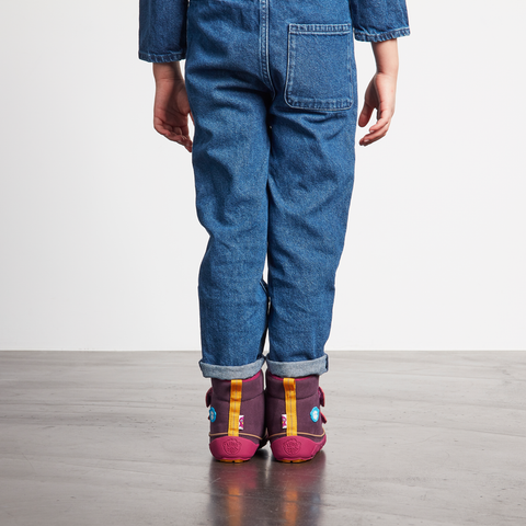 Affenzahn Tex Stiefel Vegan Comfy Vogel in beere, lila, and gelb, a comfortable and stylish boot with bird design