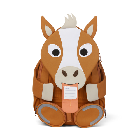 Braun-weißer Rucksack mit Pferdekopf und grünen Akzenten für Kinder
###