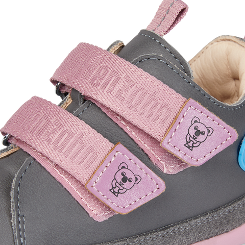 Adorable AFFENZAHN Barfuß Halbschuh BUDDY KOALA in dark grey and pink, perfect for little ones to explore barefoot in comfort and style