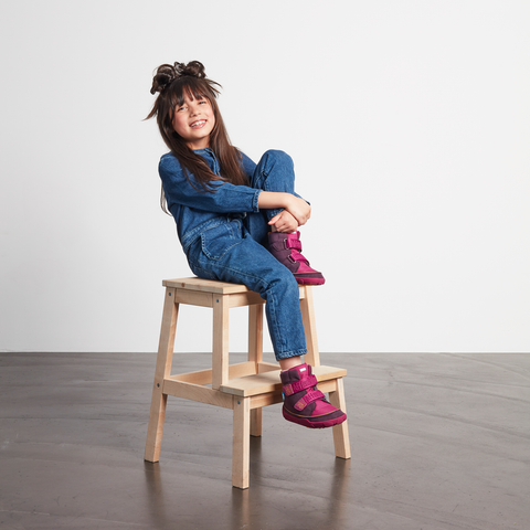 Vegan and comfy AFFENZAHN TEX Stiefel with colorful bird design in beere, lila, and gelb