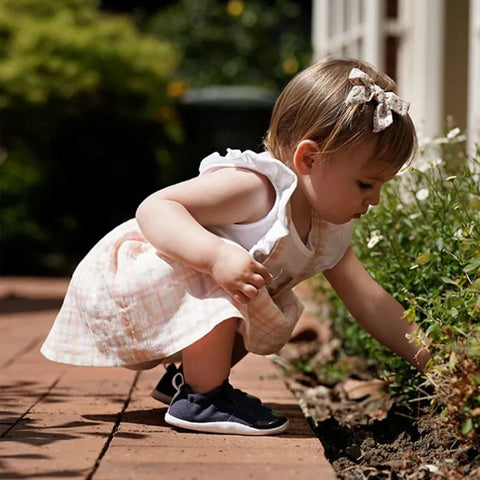 Close-up of lime BOBUX PreWalker XP SCAMP 501704 shoe design