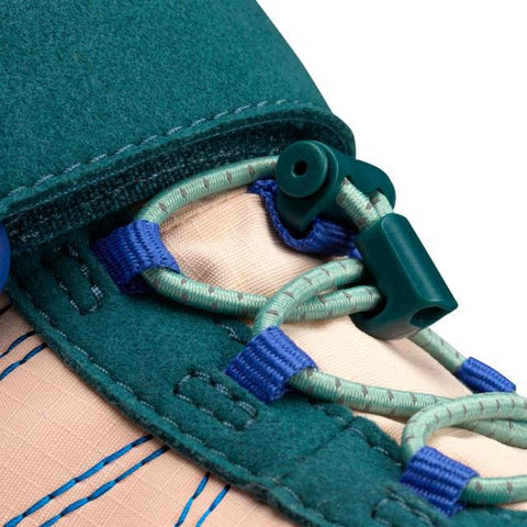 SFOLI TEX Knöchelschuh TREKKI shoes in pink and petrol on the ground