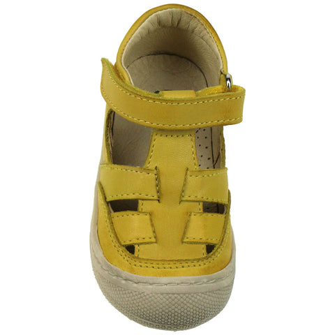  Comfortable and durable children's sandal in yellow 