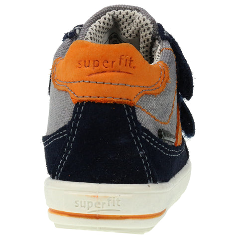 Close-up of the waterproof and breathable GORE-TEX material used in the SUPERFIT Knöchelschuh 356-81