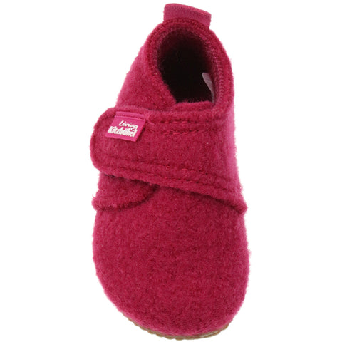 A cozy and stylish LIVING KITZBÜHEL Hausschuh COSMO 4022/362 in vibrant magenta color