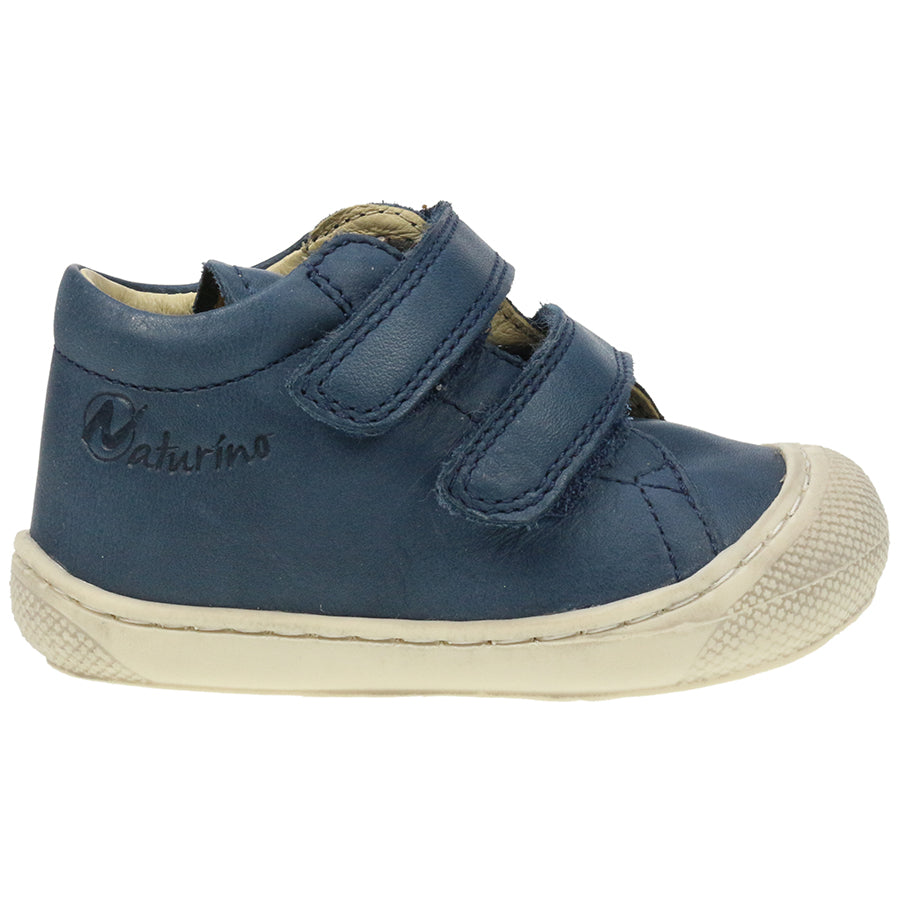 NATURINO Halbschuh COCOON in navy color with light sole, a comfortable and stylish footwear option for children