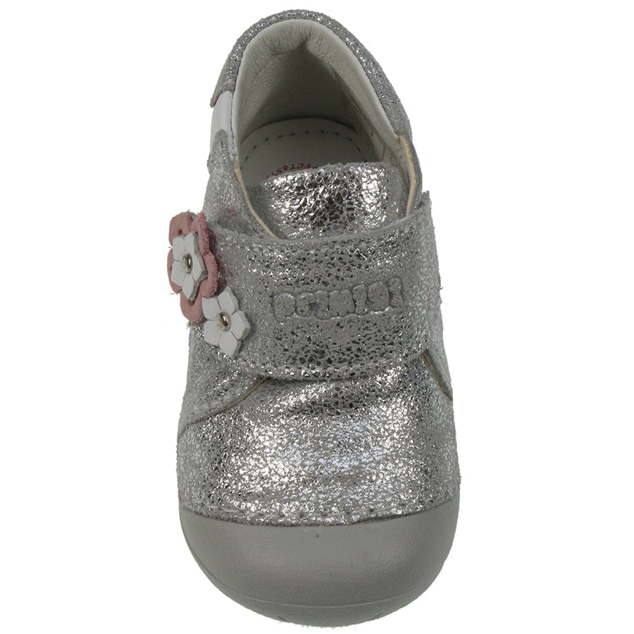 Adorable PRIMIGI PreWalker 14000 shoes with silver finish and floral pattern