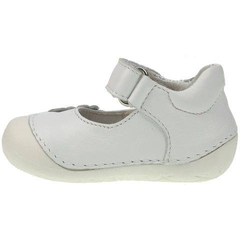 PRIMIGI PreWalker 14002 - weiß - Blümchen, a white baby shoe adorned with flower design, perfect for little ones taking their first steps