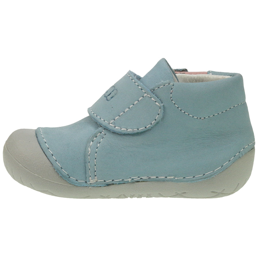 Close-up of PRIMIGI PreWalker 14000 - hellblau baby shoes showing soft leather material and padded collar for extra support