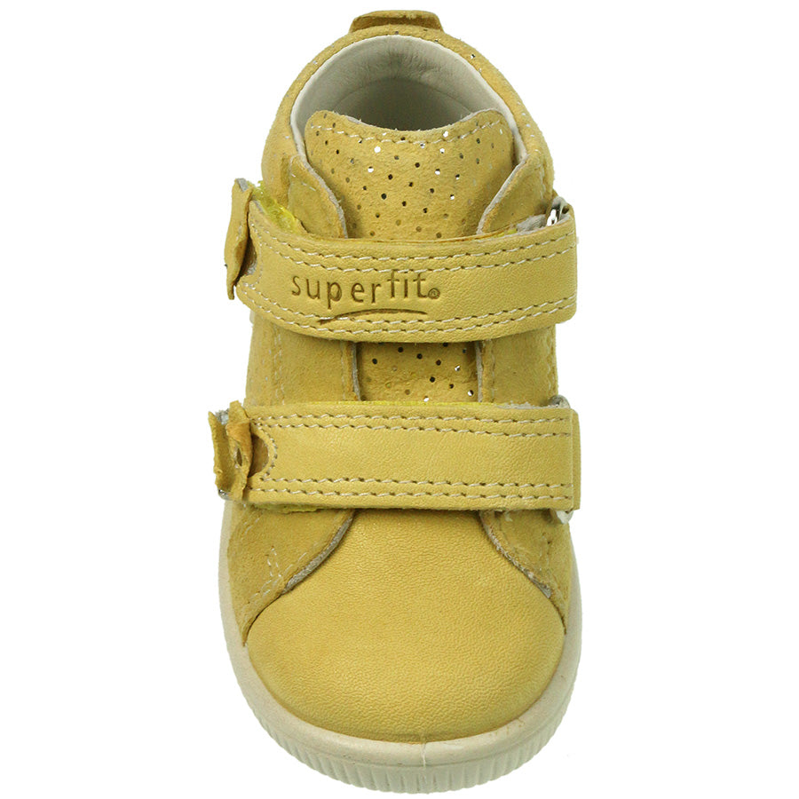 High-performance SUPERFIT ankle shoe in pastel yellow color, model STARLIGHT 437-97, designed for ultimate comfort and support during athletic activities