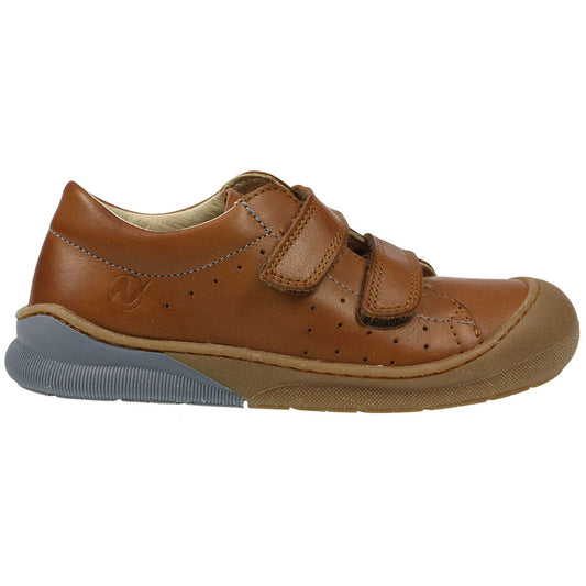 Beautiful and stylish NATURINO Halbschuh GABBY in cognac color for kids