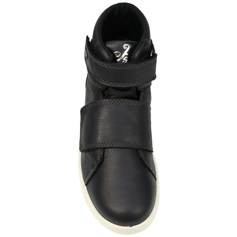 PRIMIGI GORE-TEX Knöchelschuh 23805 - schwarz - Kids wearing PRIMIGI GORE-TEX ankle shoe while hiking in the woods