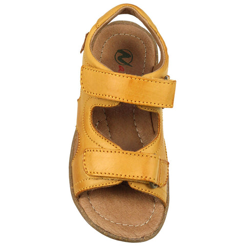 Close-up image of NATURINO Sandale SKY in curry color, featuring adjustable straps and comfortable cushioned sole for kids' outdoor activities