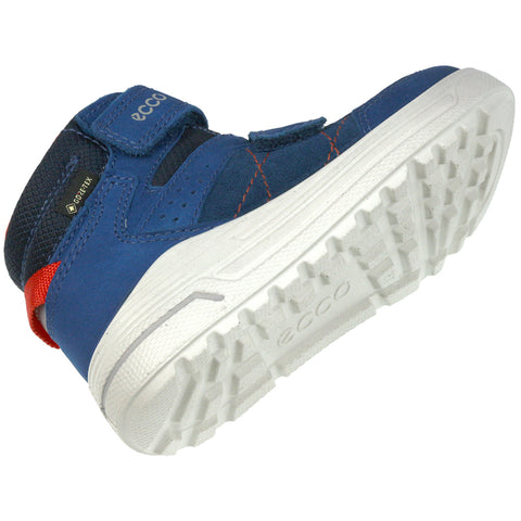  High-quality urban footwear with GORE-TEX technology for all-day comfort and protection