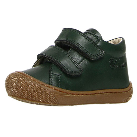 A close-up image of the NATURINO Halbschuh COCOON in tannengrün, a stylish and comfortable half shoe for kids