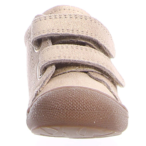  Close-up of NATURINO Halbschuh COCOON in beige and gold, showing the sole