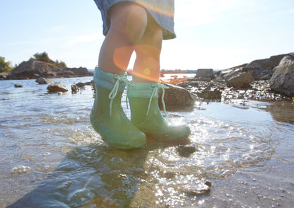 VIKING Gummistiefel ALV INDIE in pistachio green, durable and waterproof rubber boots for outdoor activities and wet weather conditions