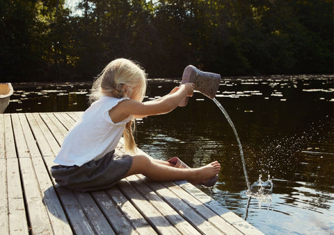 Close-up of VIKING Gummistiefel INDIE PRINT, showing floral pattern
