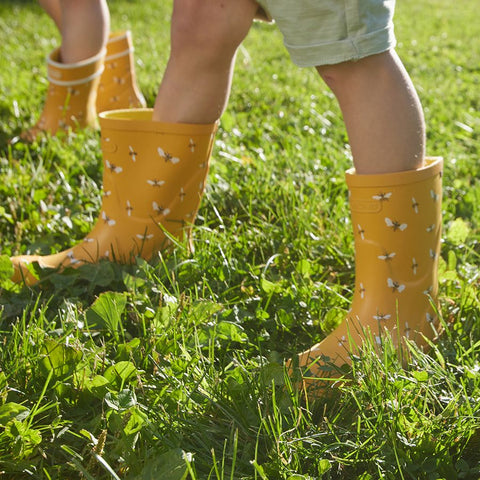 VIKING Gummistiefel JOLLY PRINT - curry - Bienchen waterproof rubber boots with cute bee print